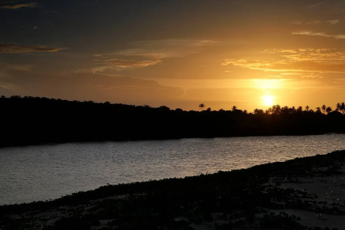 The Aracatiaçu River is about 8 km from Icaraizinho